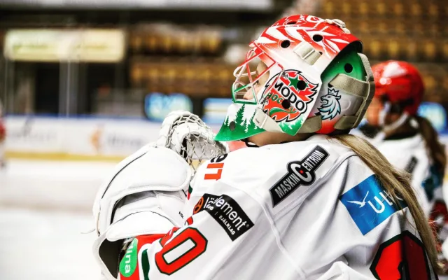 Hokejová brankářka Viktorie Švejdová je historicky první Chrastavankou, která se zúčastnila olympijských her.