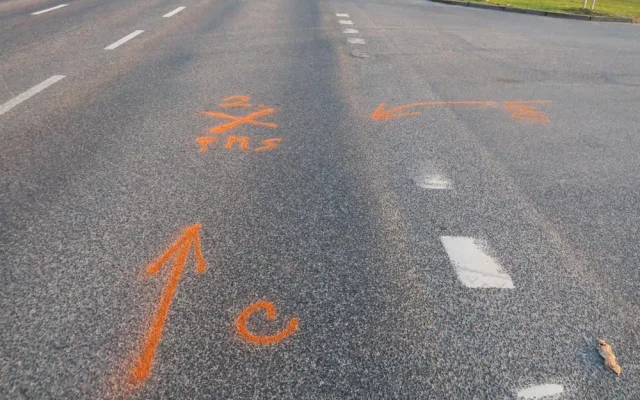 Řidič auta nedal přednost a srazil cyklistu. Ten skončil v nemocnici