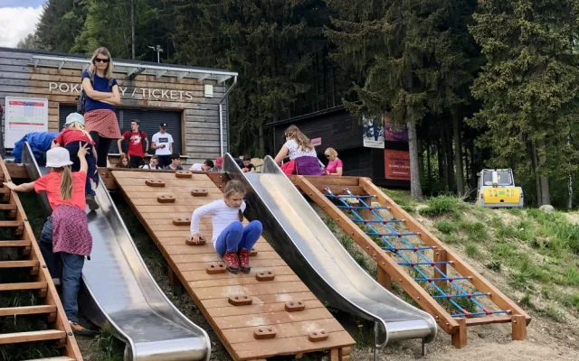 Skiareál Ještěd oficiálně zahájí první červnovou sobotu letní sezónu