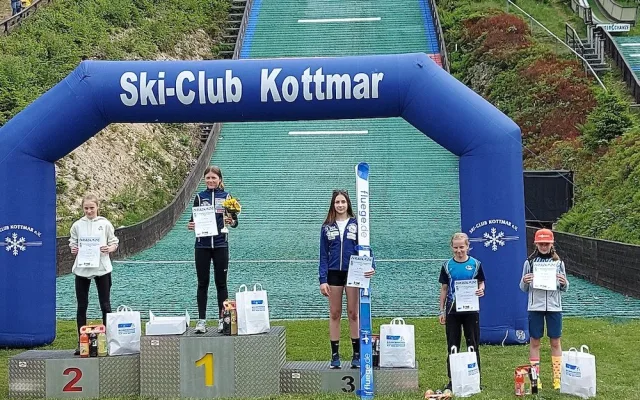 Liberecká skokanka na lyžích Natálie Nejedlová přivezla z prestižního závodu v Německu bronz