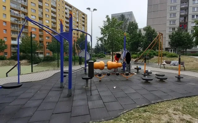 Opravené hřiště na Dobiášovce po pár dnech poničili vandalové
