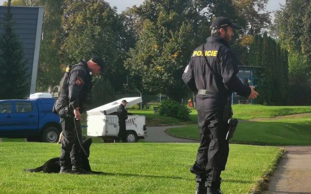Zájemci o práci u Policie ČR si ve Skutči vyzkoušeli fyzotesty na(ne)čisto