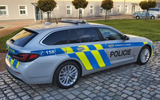 Krajská policie má ve vozovém parku posilu. Nové BMW si došlápne na piráty silnic