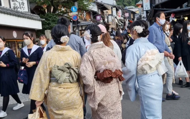 Na Erasmus do Indie nebo Japonska. Na stážích studenti zažijí reálné zaměstnání