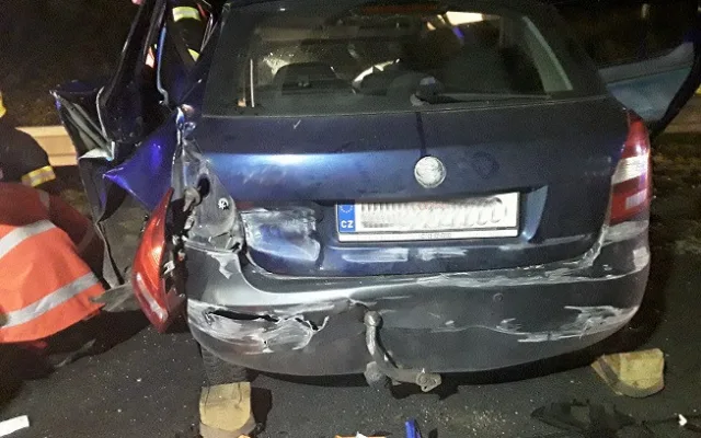 Tragická nehoda u Nového Boru. Čelní střet vozidel řidička nepřežila