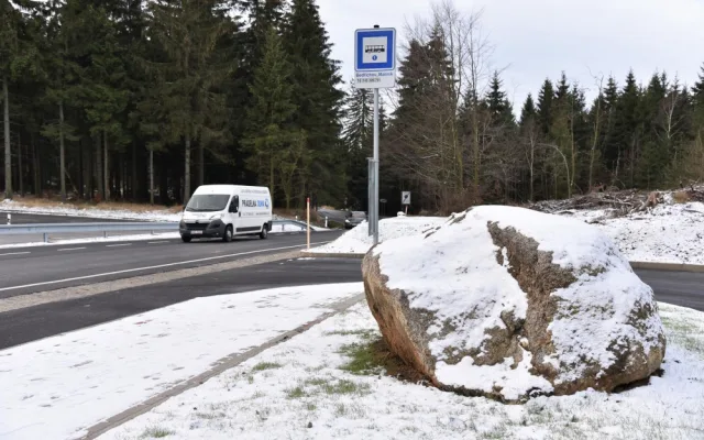 V Bedřichově na Maliníku je nová otočka pro autobus. Linka z Jablonce se tak prodlouží