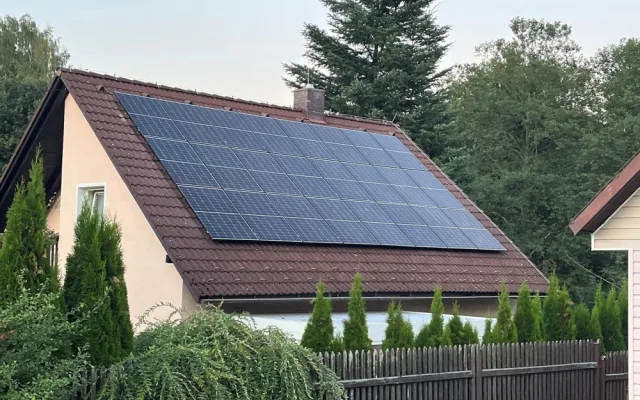 Lidé musí šetřit a přemýšlet o výdajích i ve střednědobém výhledu, říká jednatel liberecké společnosti Metalo Solar Zdeněk Chmelík