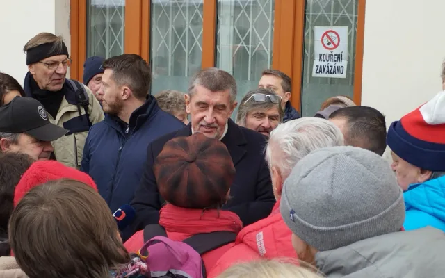 Prezidentský kandidát Babiš dorazil do Liberce. Čekali na něj příznivci i odpůrci