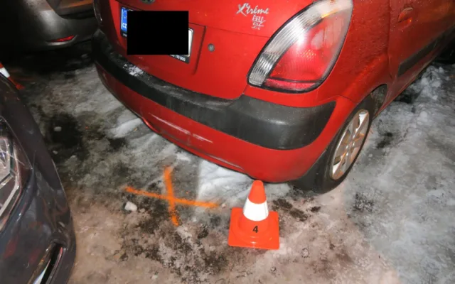 Posilnil se na cestu alkoholem a pak ani nedokázal vyjet z parkoviště