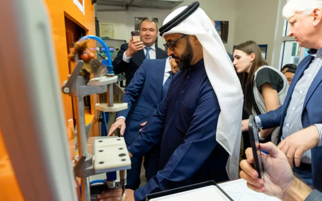 Jablonecká mincovna vyrazila investiční mince pro Arabské emiráty