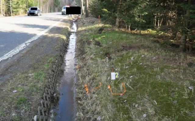 Mladíkovi se jízda na motorce zrovna nevyvedla. Mohl za to alkohol