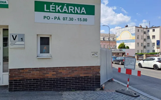 Stavba Centra urgentní medicíny je v plném proudu, nemocnice ji ukázala lidem