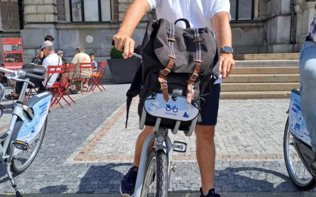Do libereckých ulic vyjela sdílená kola. Čtvrt hodina jízdy je zdarma