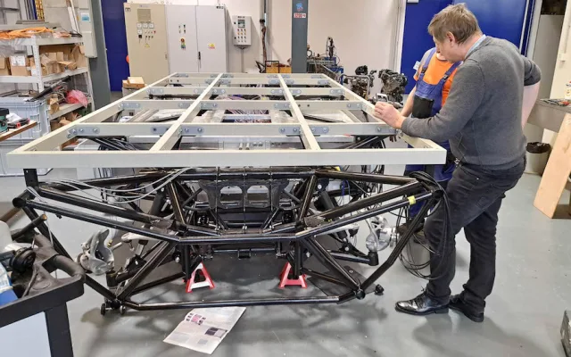 Liberečtí vědci vyvinuli autonomní elektromobil, řadí ho k nejlepším projektům EU