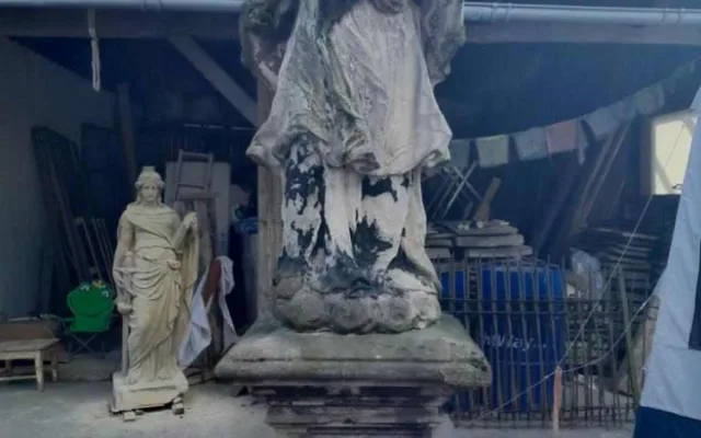 V Pertolticích obnovili sochu Svatého Jana Nepomuckého. Váže se k ní dramatický příběh z historie