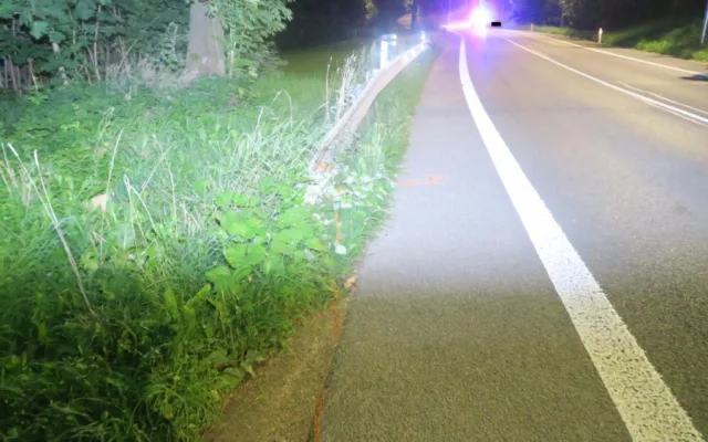 Nevěnovala se řízení a bourala. Poničila si auto a zaplatila pokutu