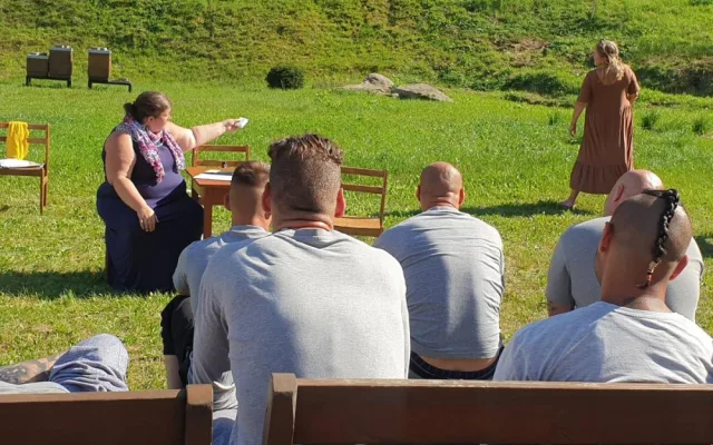 Divadelní představení vězňům ukázalo, jak se pohybovat ve světě financí