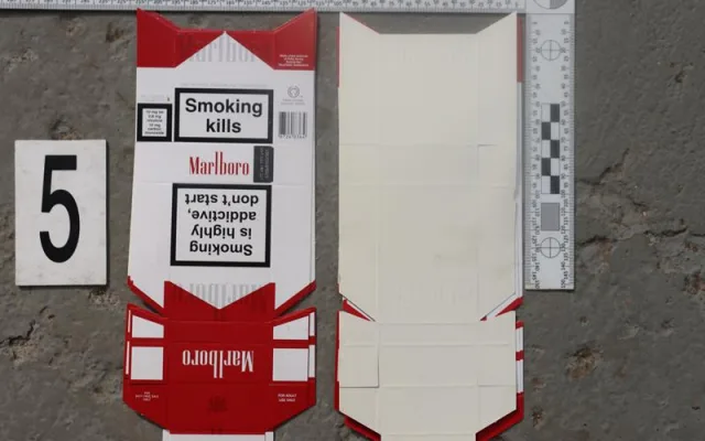 Miliony cigaret, tuny tabáku. Celníci v České Lípě odhalili nelegální výrobní linku