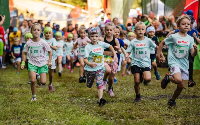 Lesy svolávají k oslavě jubilea! Registrace na 10. ročník Běhej lesy jsou spuštěny