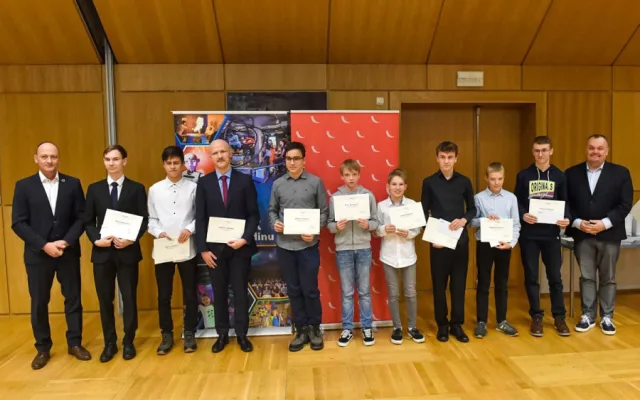 Liberecký kraj letos ocenil 88 žáků za reprezentaci v oblasti vzdělávání
