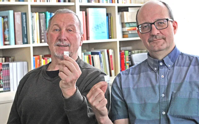 Bylo tričko vyprané? Novinka z Technické univerzity pomůže módním e-shopům