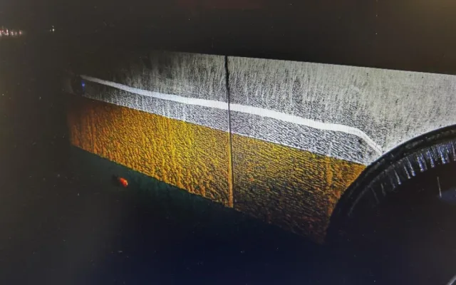 Autobus vjel v Rochlici na blikající přejezd. Policie hledá svědky