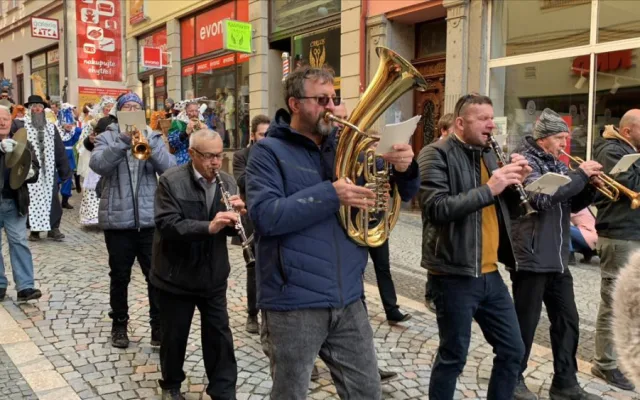Průvod masek i zabijačka. Liberec oslavil masopust