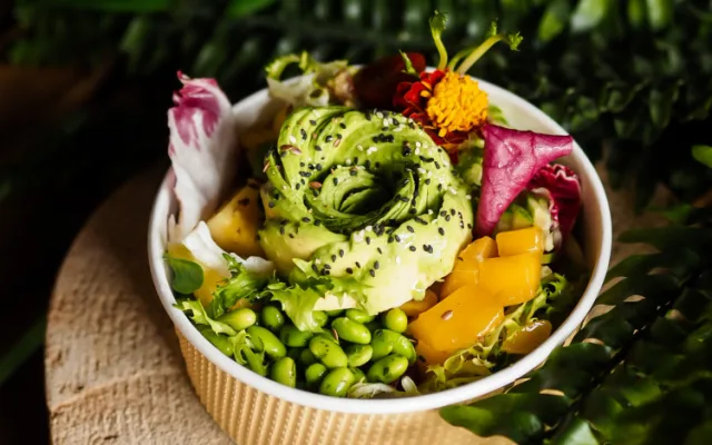 Bistro Kauai poke je ostrovem plným chutí a vůní v městě na severu
