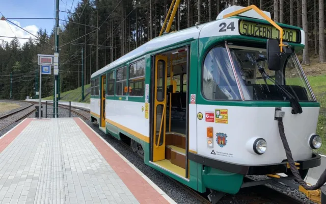Tramvaje se vrací na trať do Jablonce, jízda bude o dvě minuty rychlejší