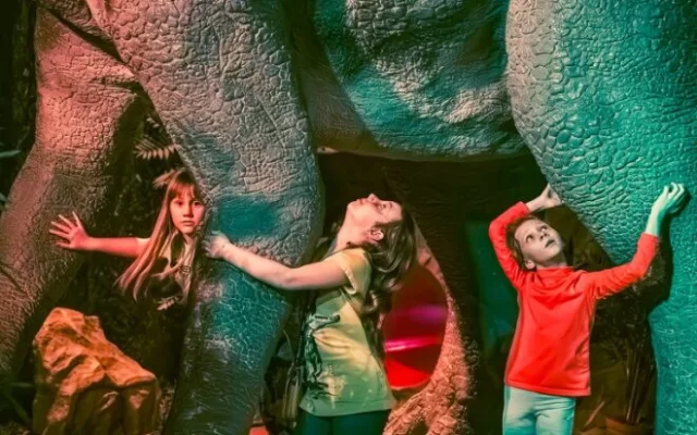 Máte rádi výlety? DinoPark v Liberci je plný zábavy za každého počasí