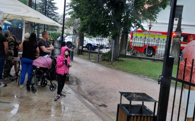 Na dětském dnu ve Vratislavicích uhodil blesk. Třináct zraněných, z toho pět dětí