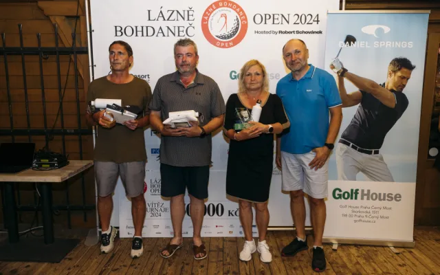 Golfresort Lázně Bohdaneč hostil jeden z nejprestižnějších turnajů v Česku. Doplnila ho show skupiny Queenie