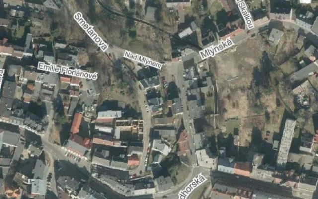 Řidiče v Jablonci čeká další komplikace – v pondělí se uzavře ulice Mlýnská