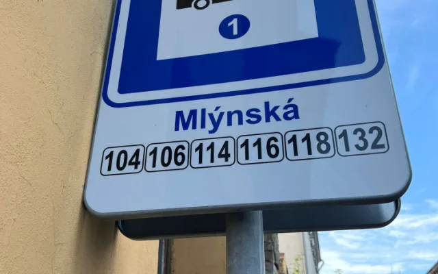 Řidiče v Jablonci čeká další komplikace – v pondělí se uzavře ulice Mlýnská