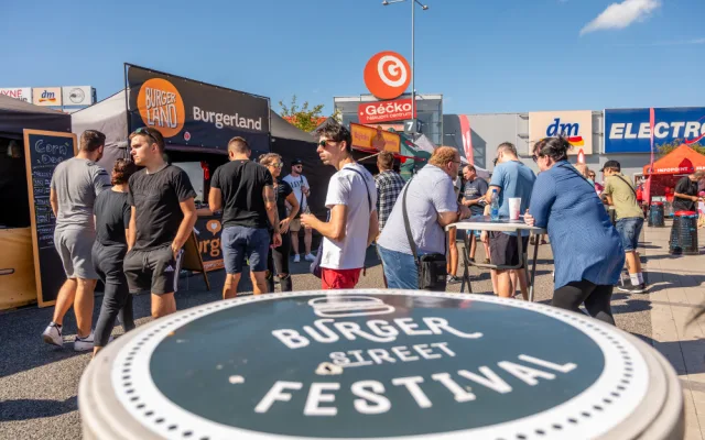 Burger Street Festival se vrací do Liberce. Tentokrát veze burger na míru