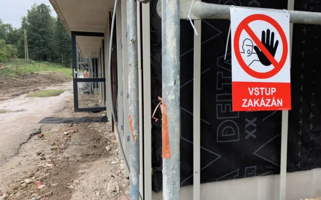 V Machníně roste úpravna vody z fondu Turów. Chystá se stavba přivaděče do pohraničí