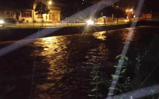 První řeky v Libereckém kraji dosáhly stupně povodňové aktivity, v Hejnicích i ve Frýdlantě už je 3. SPA