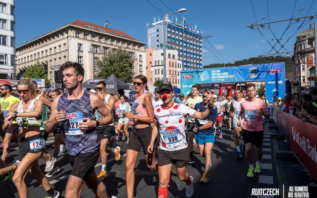 Ústí rozhýbe už 14. půlmaraton. RunCzech připravil i novou desítku a tradiční rodinné běhy
