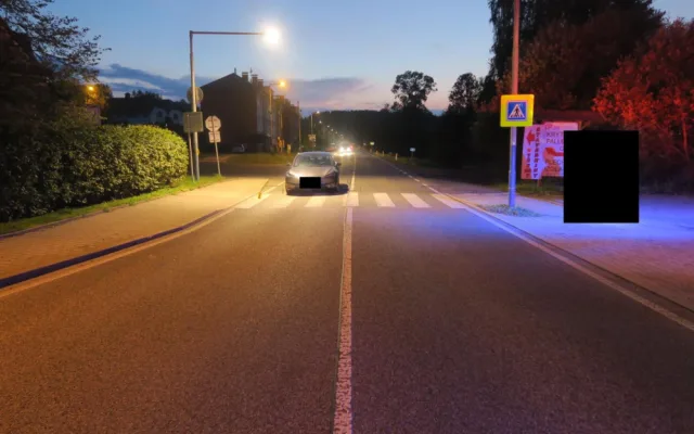 Nehoda na přechodu ve Smržovce. Řidič srazil nezletilou dívku
