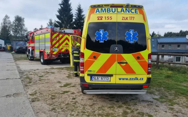 Policisté v Bedřichově zneškodnili střelce a pátrali po ozbrojeném pachateli a pohřešovaných. Vše v rámci taktického cvičení