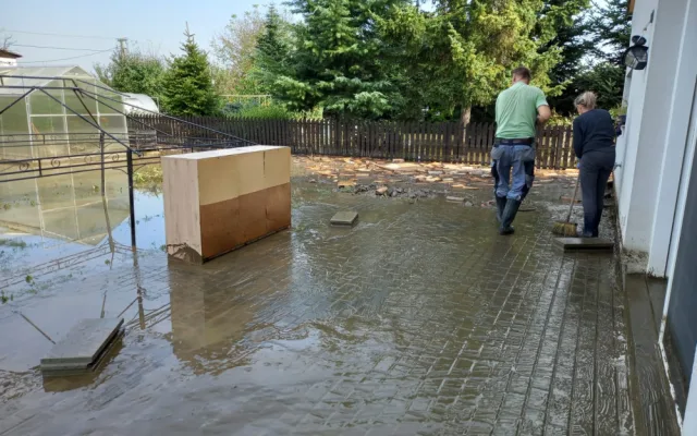 Krakonošův divadelní podzim pomáhá. Vysoké nad Jizerou vyhlásilo sbírku na pomoc vyplavenému herci