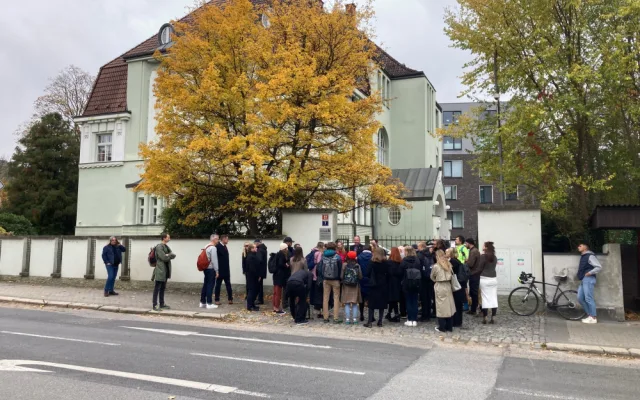 V Liberci byly položeny další Stolpersteriny. Kameny zmizelých připomínající oběti holocaustu, které žily v Liberci