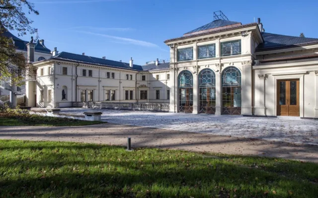 Liberec zve ve svátek na Den otevřených dveří radnice a paláce Liebieg, Jablonec na oslavy 130 let Sokola