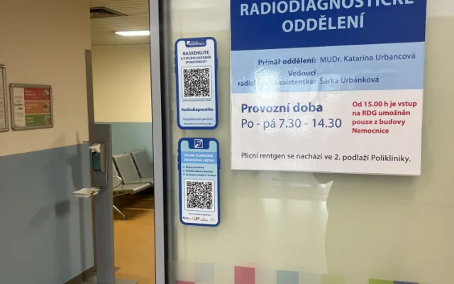 Českolipská nemocnice usnadní komunikaci neslyšících pacientů se zdravotníky. Nabízí jim online videohovor s tlumočníkem