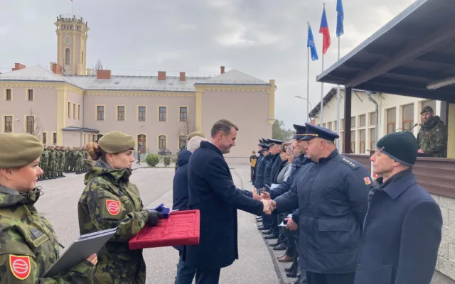 Liberečtí chemici mají nový znak, představili ho u příležitosti Dne veteránů a předávání ocenění a medailí
