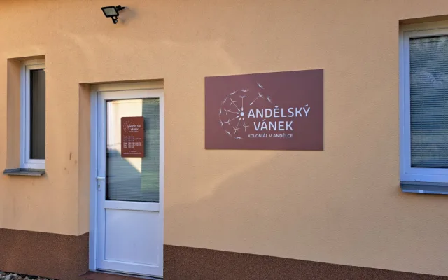Obyvatelé Andělky na Frýdlantsku museli za nákupy dojíždět, teď jim obec zřídila vlastní obchod s potravinami