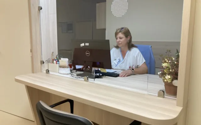 Oddělení rehabilitace září v liberecké nemocnici novotou, otevřela i nový nerezový bazén s relaxační zónou