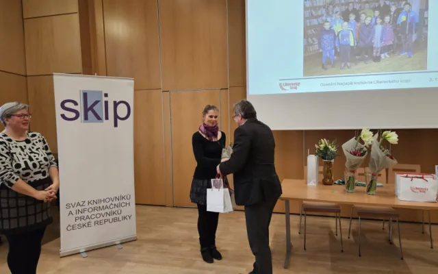 Nejlepší knihovny Libereckého kraje jsou v Oknech, Loužnici, Svijanech a Tatobitech