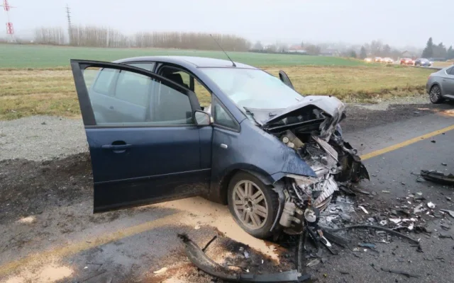 Čelní srážka u České Lípy, viník nadýchal 3,29 promile