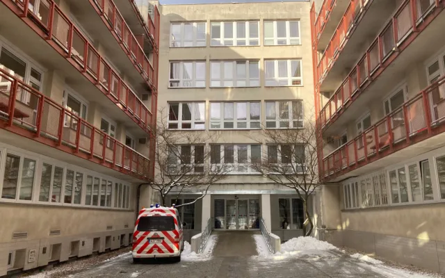Dokáže zabránit pádu nechodícího pacienta. Liberecká nemocnice začala využívat nový bezkontaktní monitoring lůžek